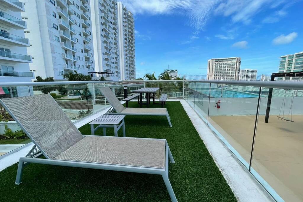 Malecon Americas By Andiani Travel Cancún Exterior foto